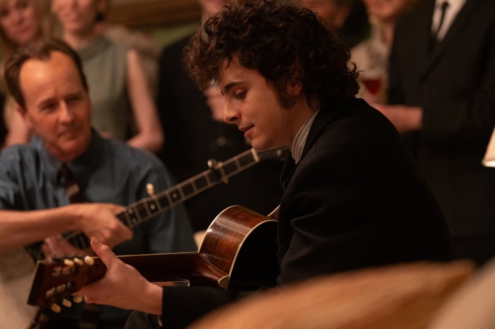 Timothée Chalamet canta en el primer tráiler de la biopic A Complete Unknown