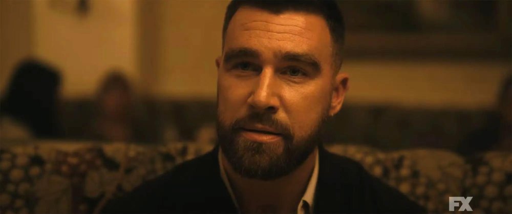 La negrura más pura de Travis Kelce durante su debut en la serie Grotesquerie de FX de Ryan Murphy