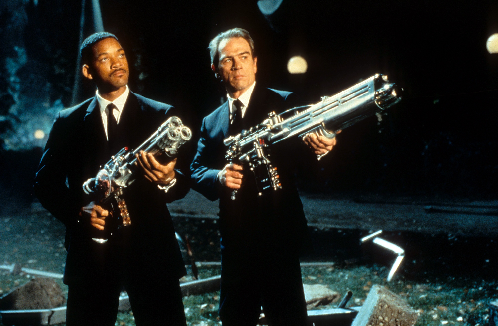 Phim trường 'Men in Black' bị sơ tán 3 tiếng sau khi Will Smith đánh rắm