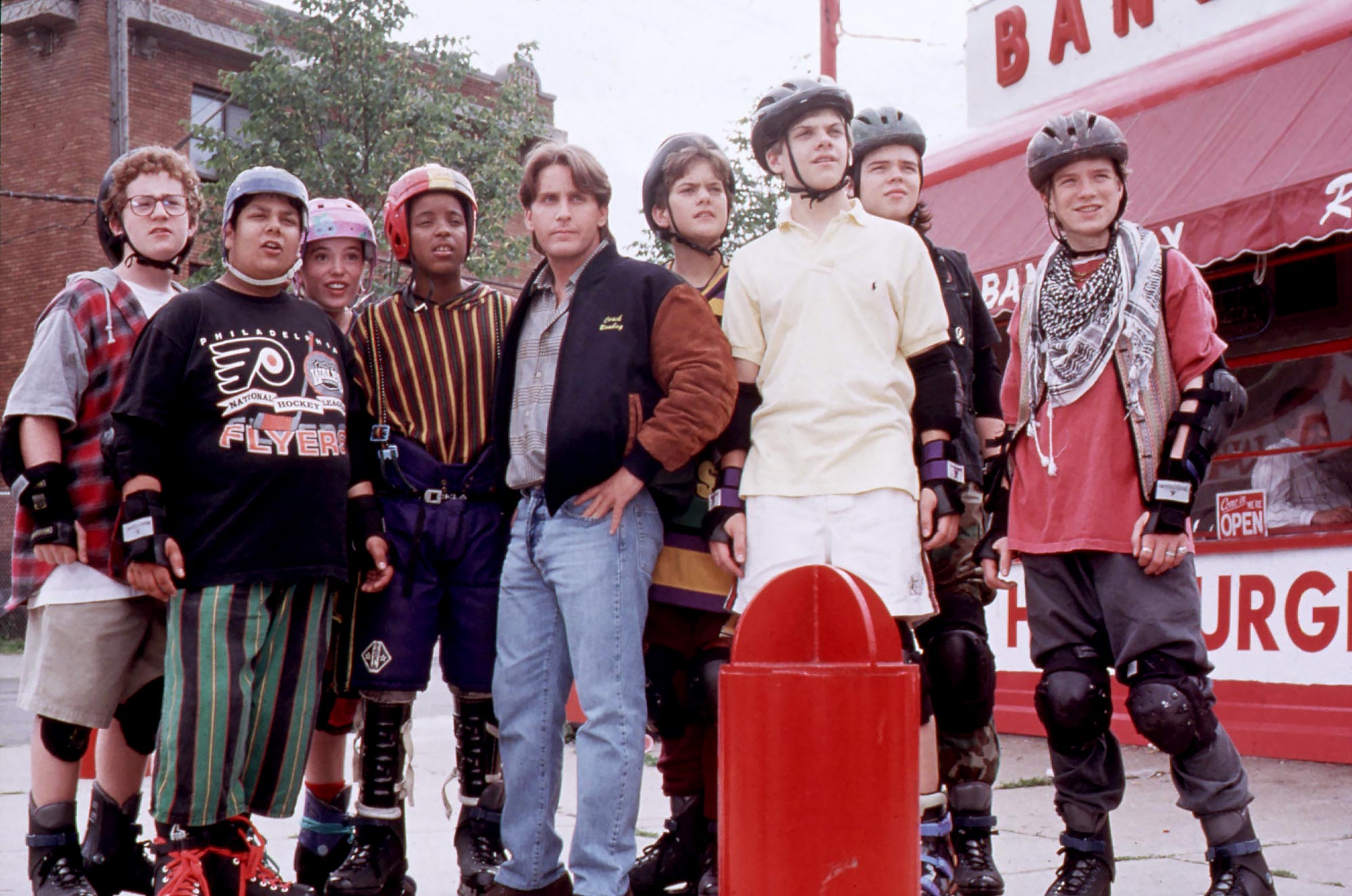 Gwiazda „Mighty Ducks” po raz pierwszy od 28 lat założyła łyżwy hokejowe