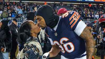 Feature Simone Biles and Husband Jonathan Owens Pack on the PDA Before Bears Game
