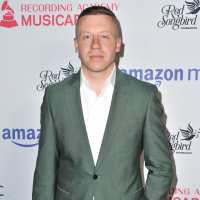 Macklemore Bio Pic