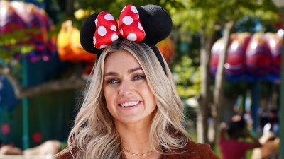 Lindsay Arnold