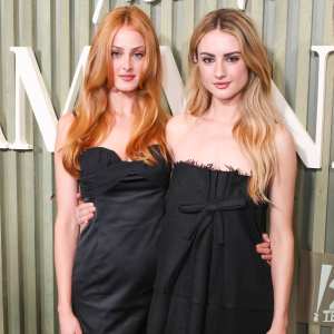 What to Know About Grace Van Patten's Sister Anna After Amanda Knox Show