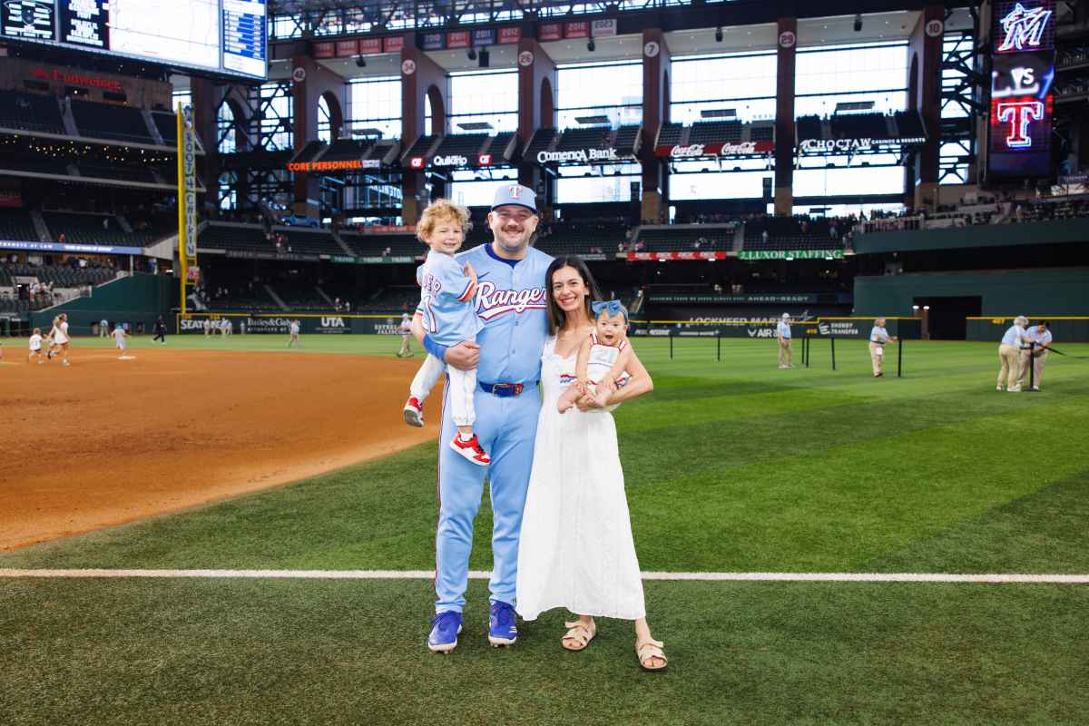 Jake Burger, Ashlyn Burger, Brooks and Penelope