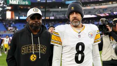Aaron Rodgers Was Sobbing When Steelers Coach Mike Tomlin Stepped Down