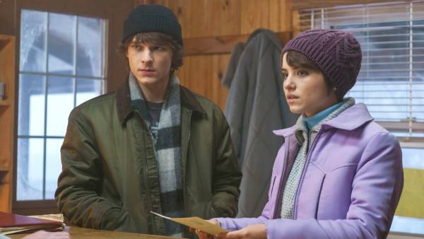 Mason Thames and Madeleine McGraw in Black Phone 2