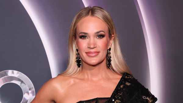 GettyImages-2205948161-Carrie.jpg
