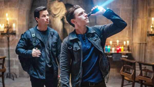 Mark Wahlberg and Tom Holland in Uncharted