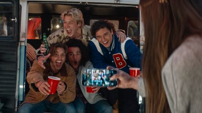 Which 'Off Campus' Couples Ended Up Together? Book Order Explained