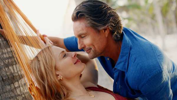 Alexandra Breckenridge and Martin Henderson in Virgin River season 7