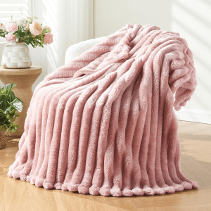 NEWCOSPLAY Super Soft Throw Blanket
