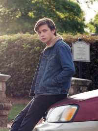 Nick Robinson in Love, Simon