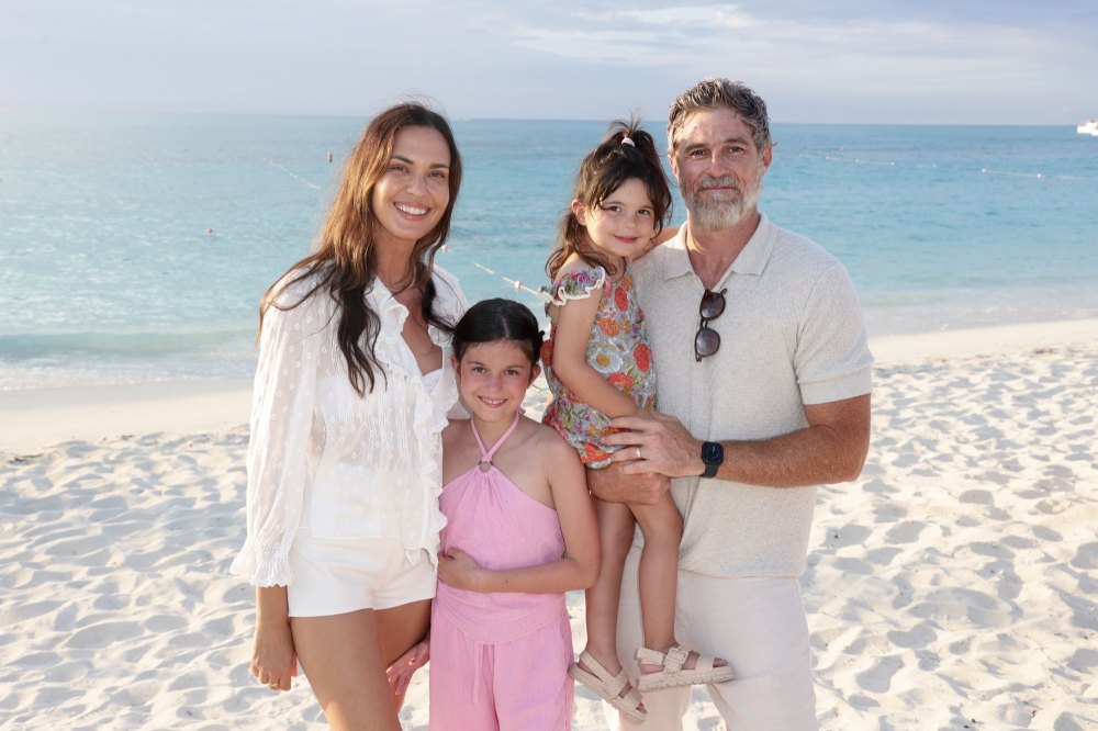 GettyImages-2276772393 Dave and Odette Love Lives.jpg