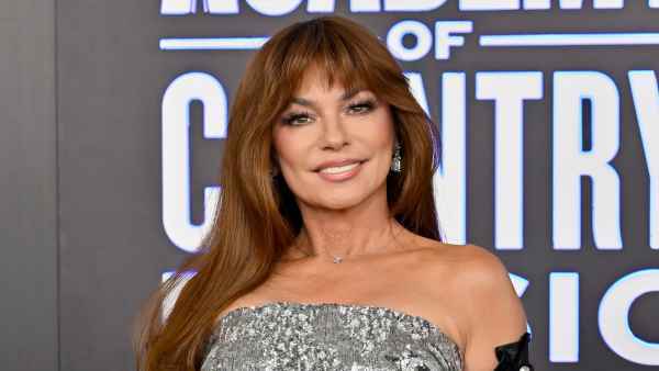 Shania Twain Was 'Malnourished' After Doing 'Unhealthy Things' to Lose Weight