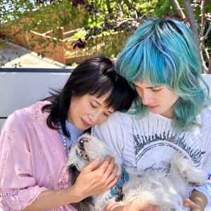 ‘Friends’ Alum Lauren Tom Reveals Daughter Ellie, 25, Has Bone Cancer: ‘Long Journey Ahead of Us’