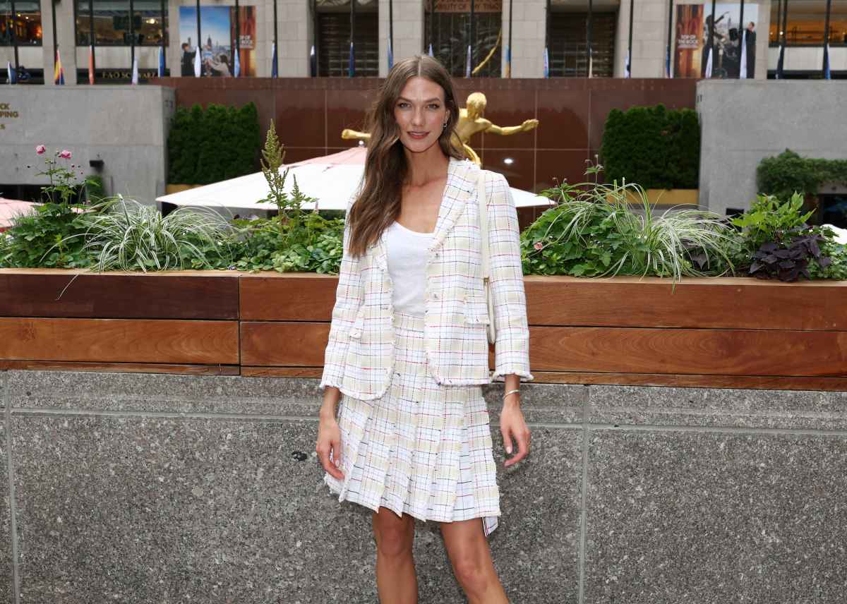 Karlie-Kloss-GettyImages-2287904827