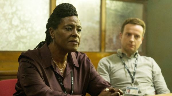 Sharon D. Clarke (second from left), Andrew Gower in Inspector Ellis season 2