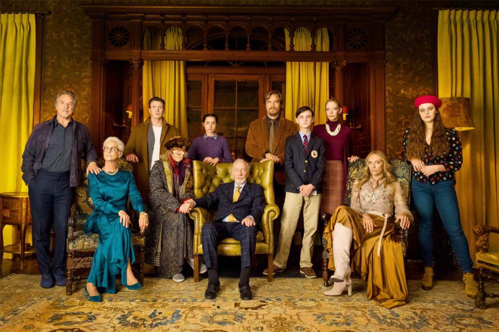 Don Johnson, Jamie Lee Curtis, Chris Evans, K Callan, Ana de Armas, Christopher Plummer, Michael Shannon, Jaeden Martell, Riki Lindhome, Toni Collette, Katherine Langford in Knives Out