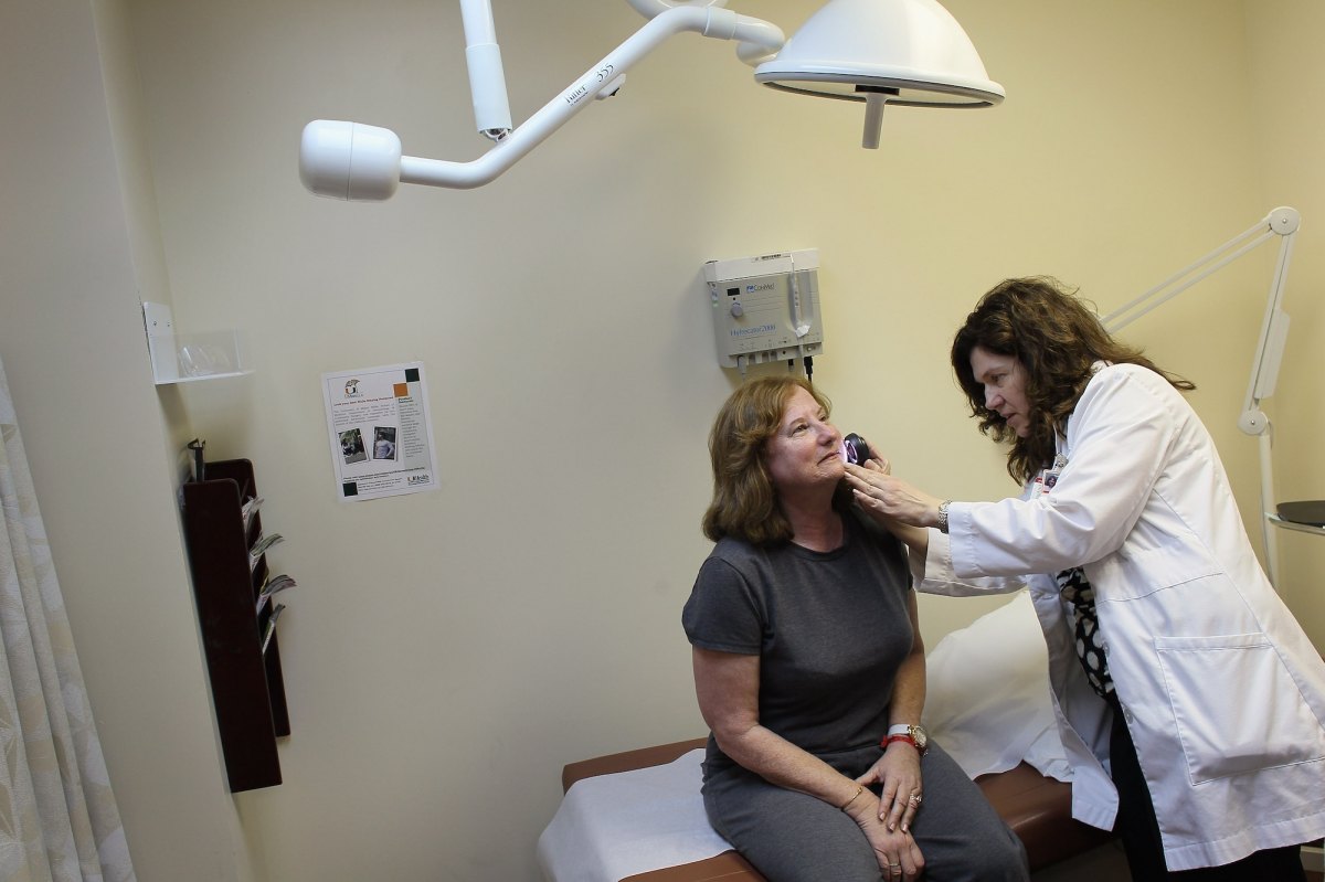 GettyImages-116380367 What Is the ABCDE Rule? How to Spot the Warning Signs of Melanoma in Your Moles