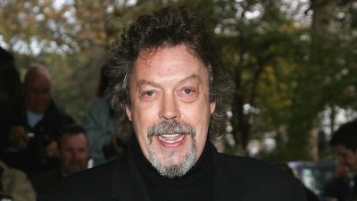 Tim-Curry-GettyImages-72651285