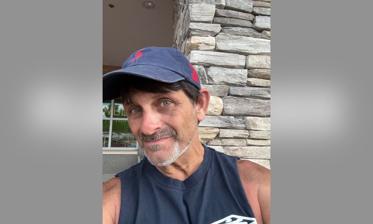 Florida Dad Killed While Trying to Break Up a Fight After He Dropped Daughter, 10, Off at School