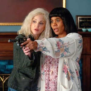 Anna Faris and Regina Hall in Scary Movie