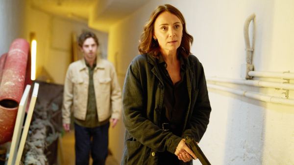 Freddie Highmore, Keeley Hawes in The Assassin