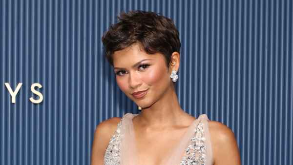 Everything to Know About Zendaya’s ‘Late 90’s Makeup’ and Wavy Pixie Cut at the 2026 Emmys