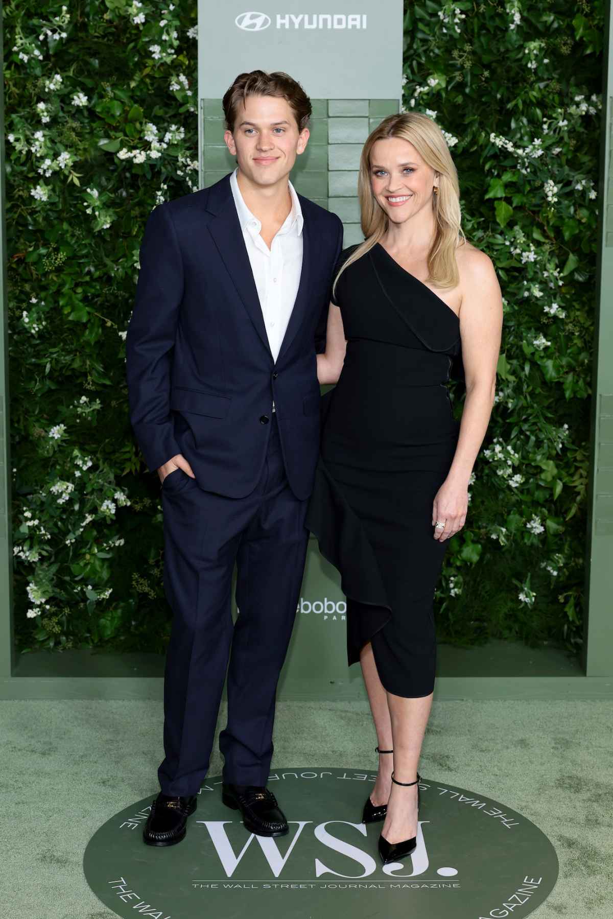 Reese-Witherspoon-and-Son-Deacon-GettyImages-2181833515