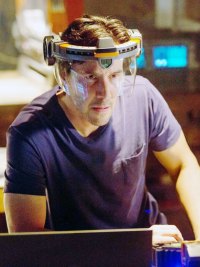 Keanu Reeves in Replicas