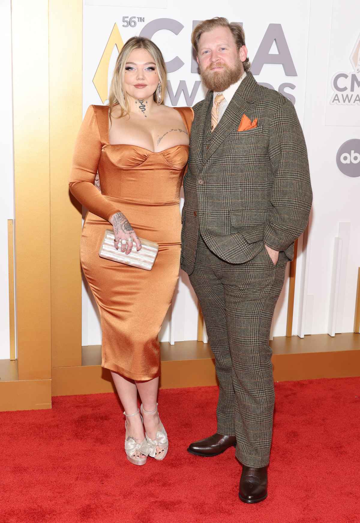 Elle-King-and-Dan-Tooker-GettyImages-1440378997