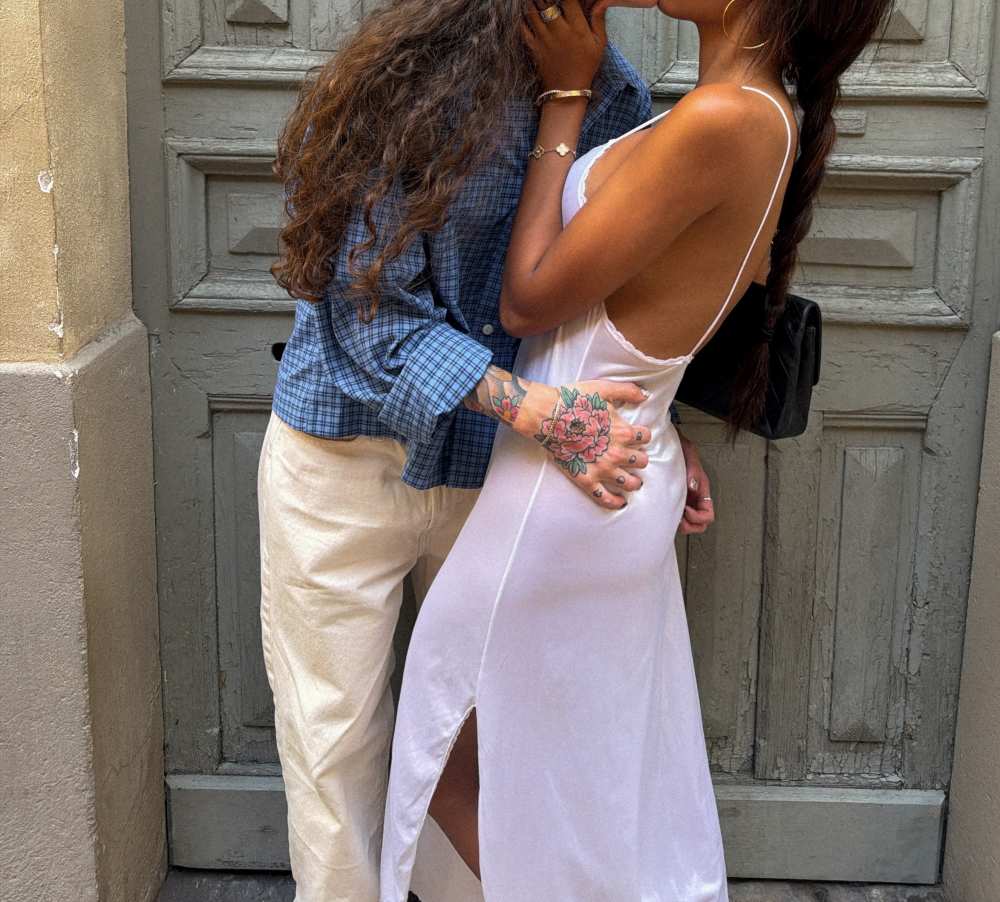 SnapInsta-Mormon-Wives-Layla-Debuts-GF-.jpg