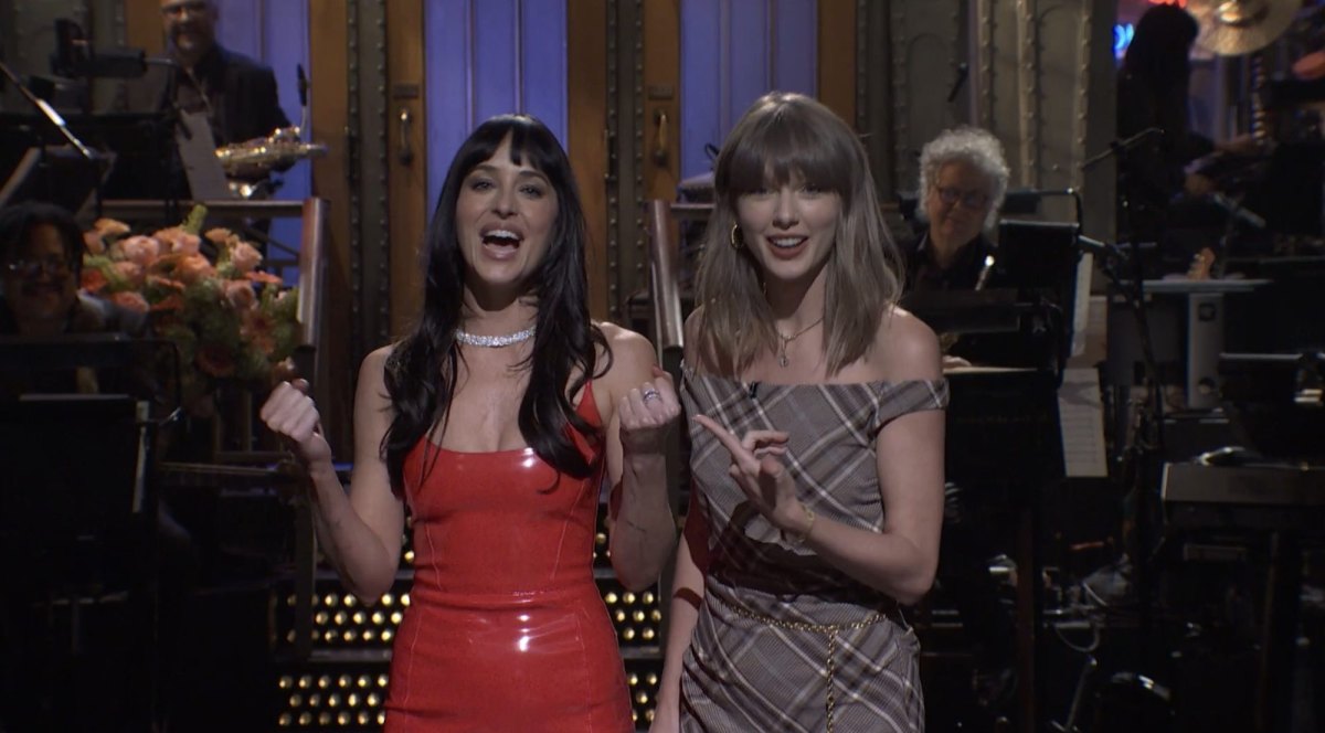 Taylor Swift Pokes Fun at Dakota Johnsons Breakups on SNL
