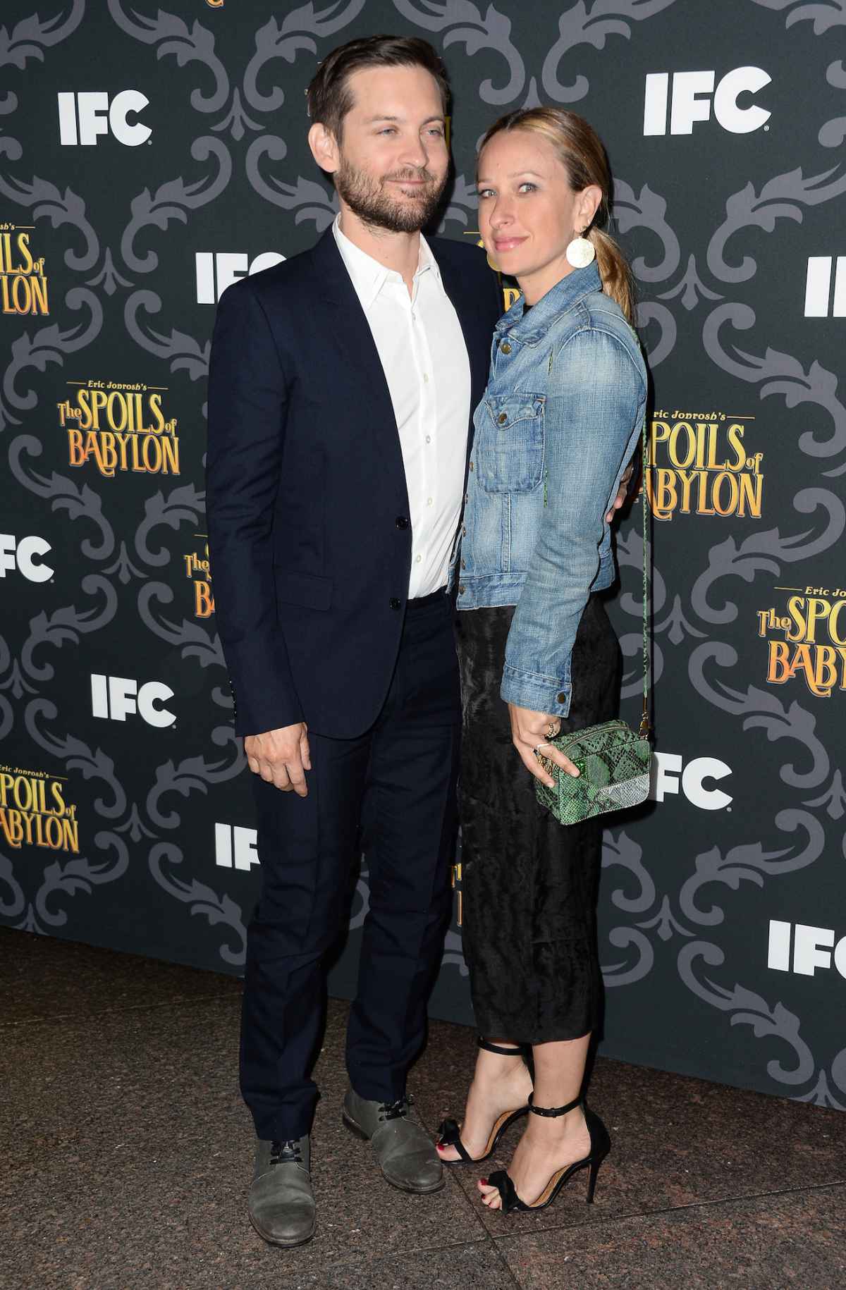 Tobey-Maguire-and-Jennifer-Meyer-GettyImages-461333237