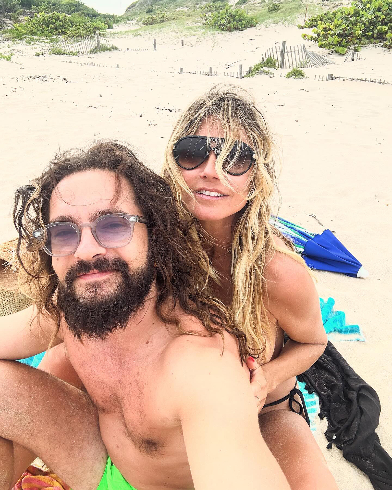 Heidi Klum Posts Topless Beach Photos to Celebrate Anniversary With Husband