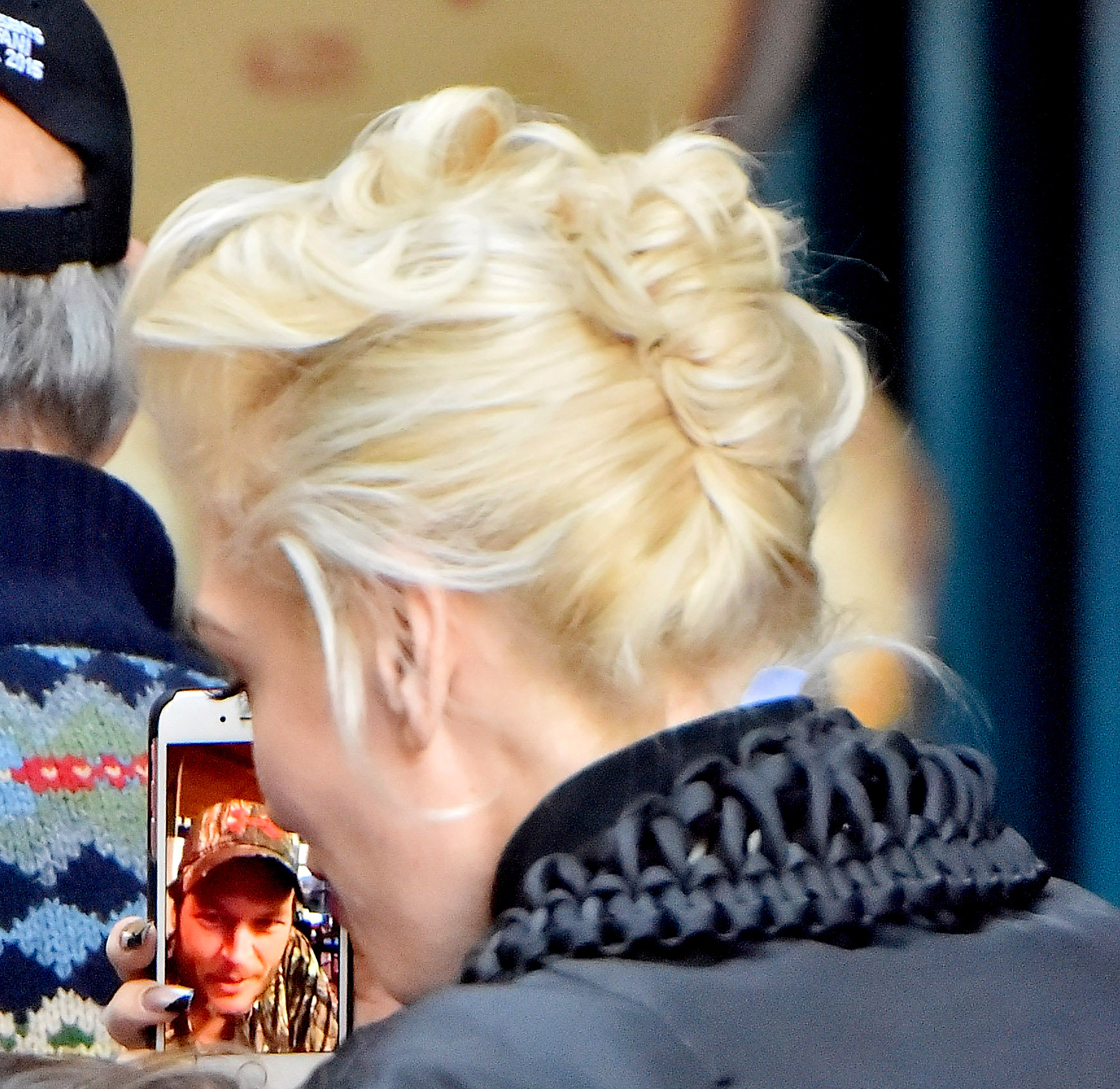 Gwen Stefani Gushes Over Blake Shelton's Valentine's Day Gift