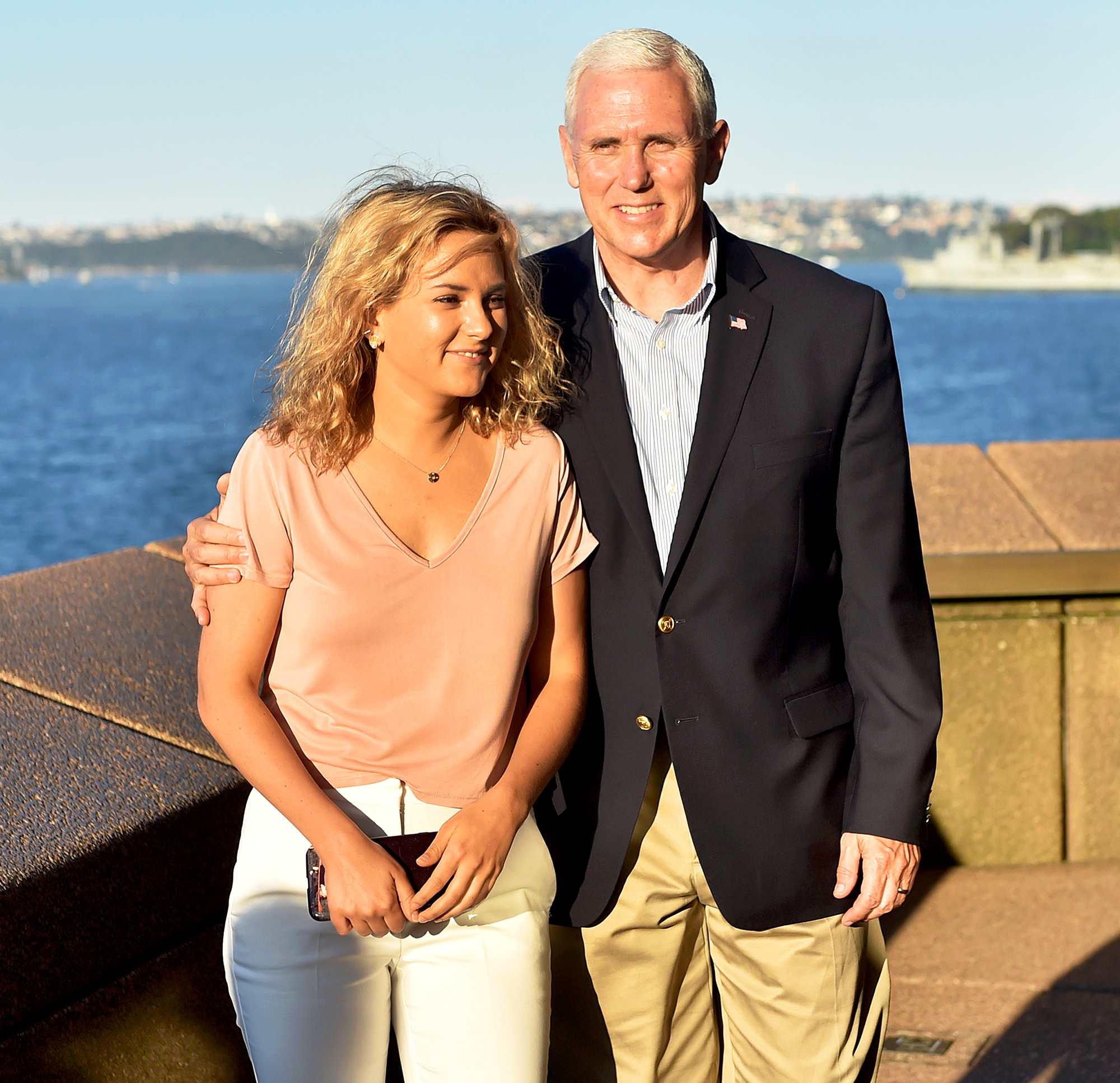 Mike Pence S Daughter Charlotte In Agent Training Program At Uta