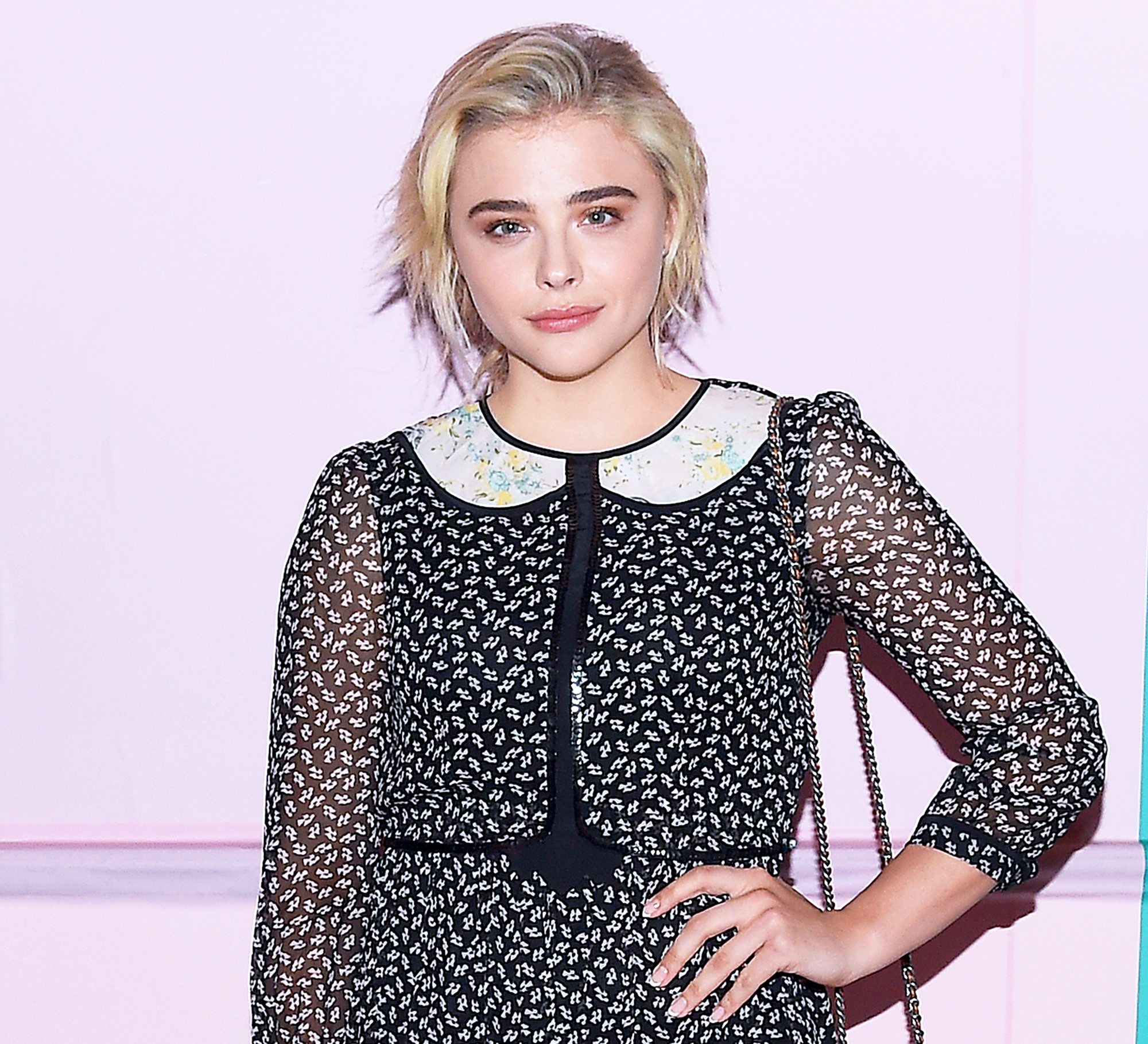 Chloë Grace Moretz Just SHUT DOWN Online Haters Calling Her “Fat” and  Masculine