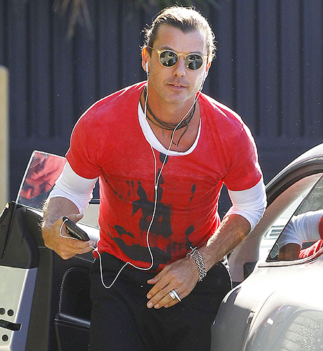 Gavin Rossdale Steps Out Wearing Band on Ring Finger After Affair News ...