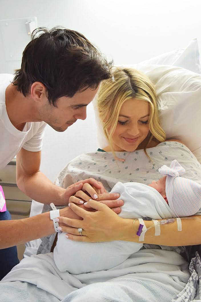 Former 'Bachelorette' Ali Fedotowsky Expecting First Baby With