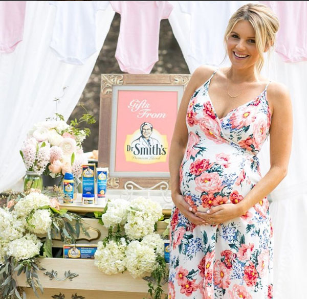 See What Pregnant Ali Fedotowsky Wore To Her Baby Shower