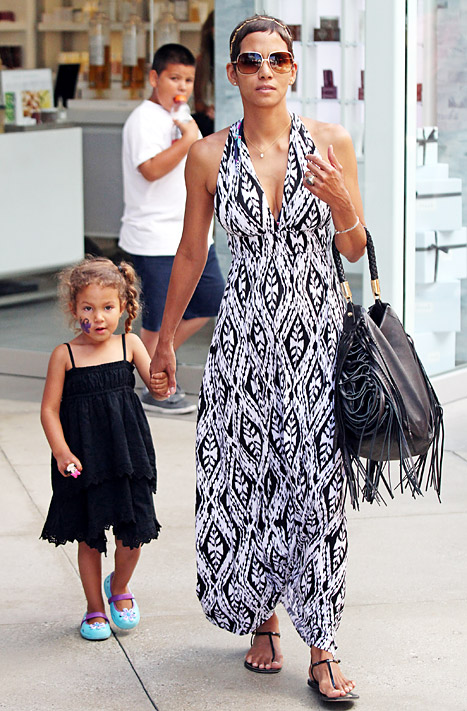 Halle Berry Loses Custody Dispute Cannot Move Daughter Nahla To France Report Us Weekly