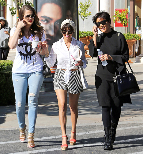 Kim Kardashian Baby: Khloe, Kourtney Kardashian, Kris Jenner Resurface