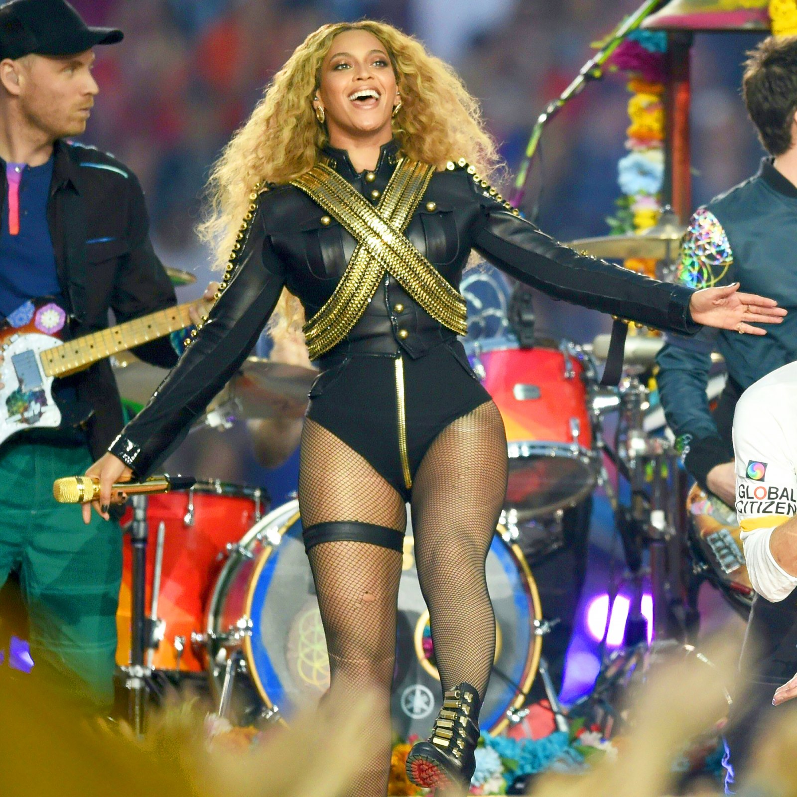 Beyonce Performs New Song ‘formation At Super Bowl 50 Halftime Show