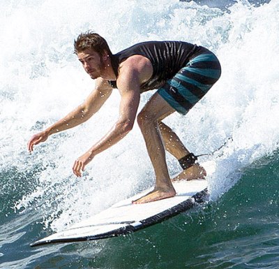 Emma Stone, Andrew Garfield Take Surfing Lessons in Hawaii: Pictures