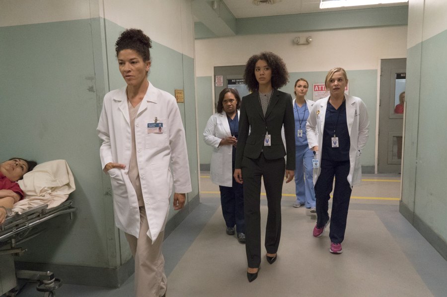 'Grey's Anatomy' Winter Premiere's 7 Shockers Jo Freaks