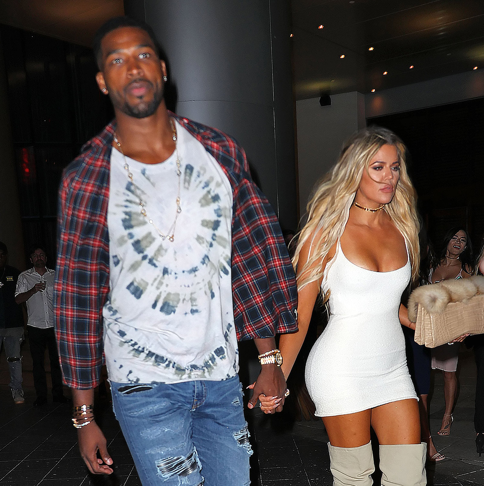 Khloe Kardashian Kisses Tristan Thompson On Snapchat 