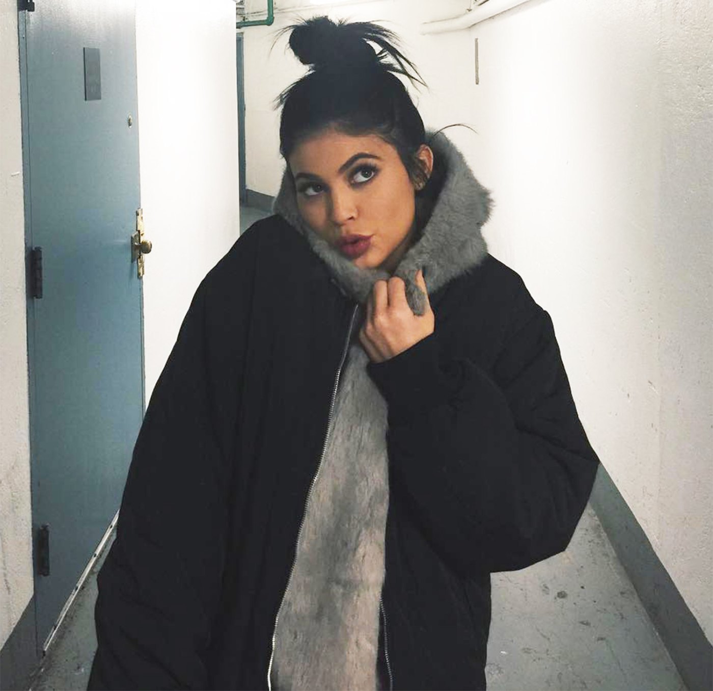 Kylie Jenner’s Topknot Tutorial Includes 12 Different Steps