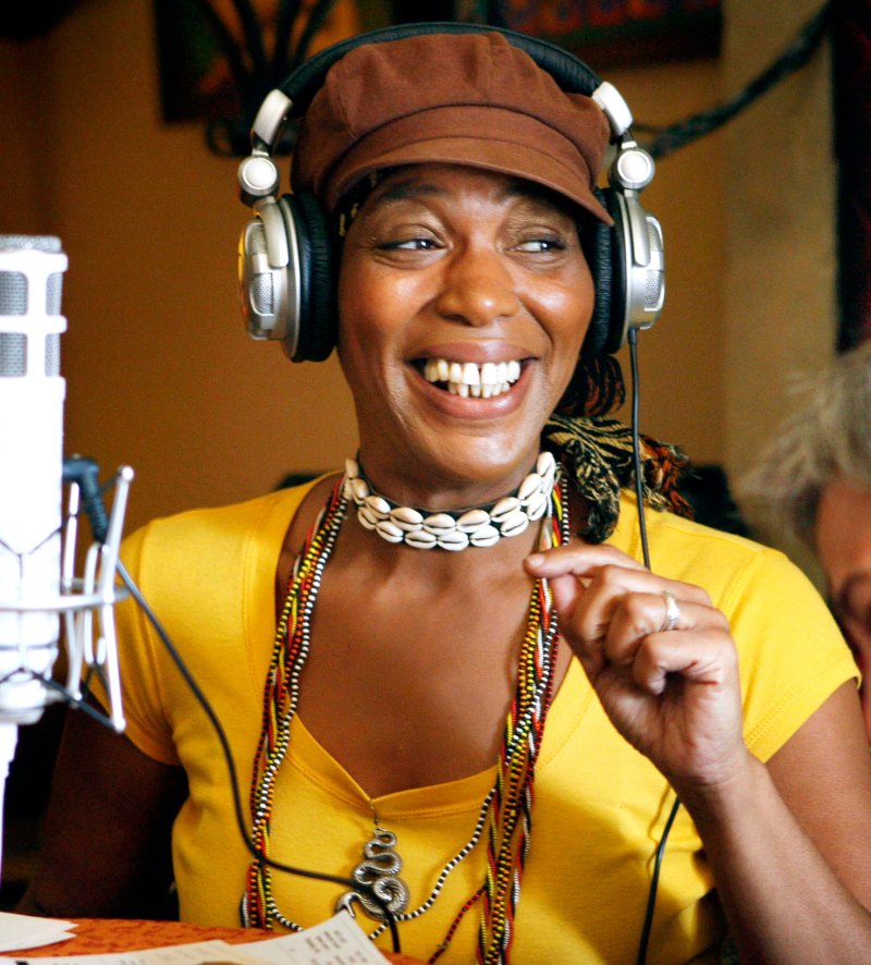 Miss Cleo Dead Famous Tv Psychic Dies At 53 